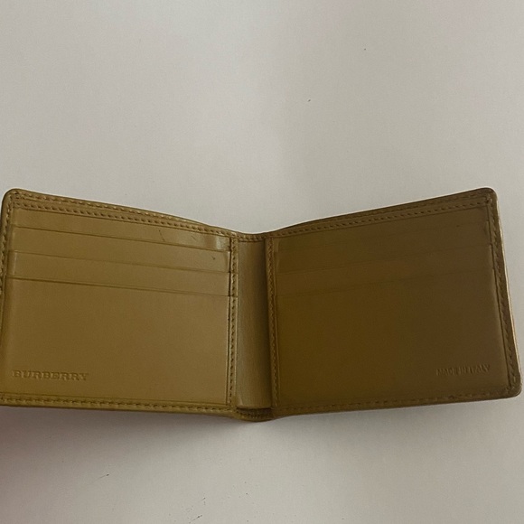 Authentic Burberry Men's Wallet - Picture 6 of 8